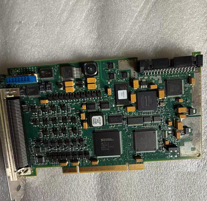 NI PCI-7390 DAQ4