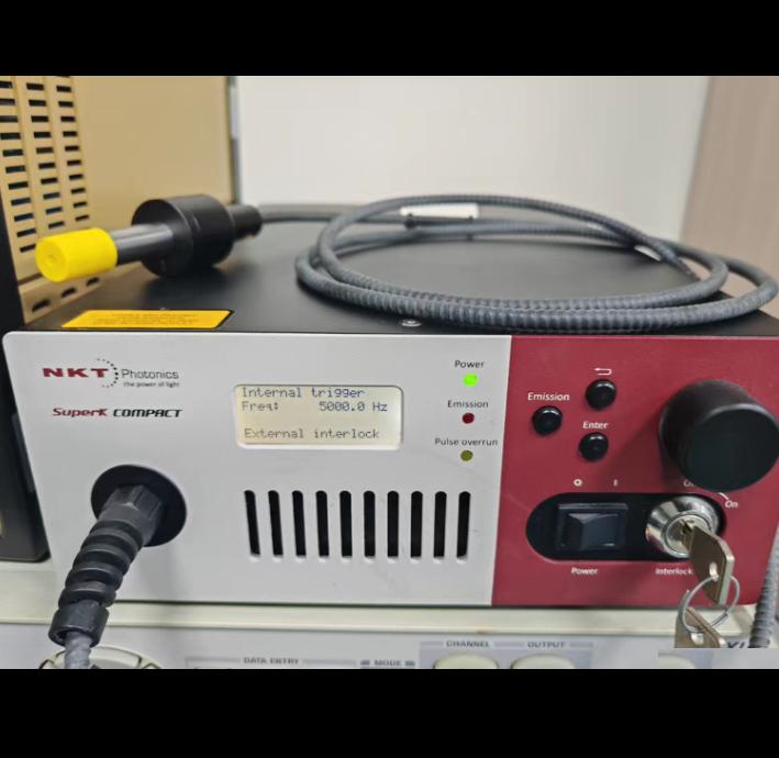 NKT Phtonics SuperK Compact 450-2400nm 110mw 20mw O E S C L USB CWDM DMDM OCT ASE 3D
