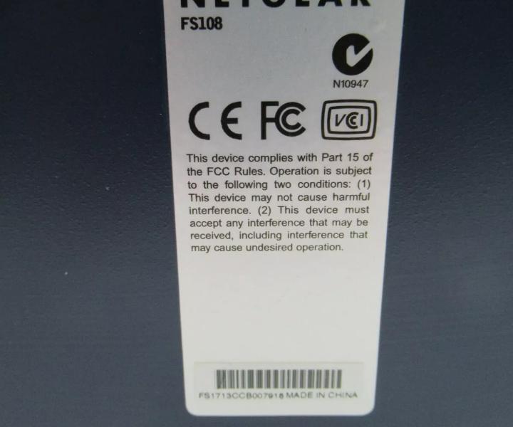 8-Port FS108 100Mbp