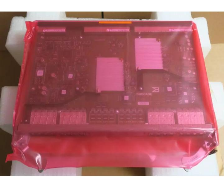 FC16-32 32-Port 105-000-215 16Gb