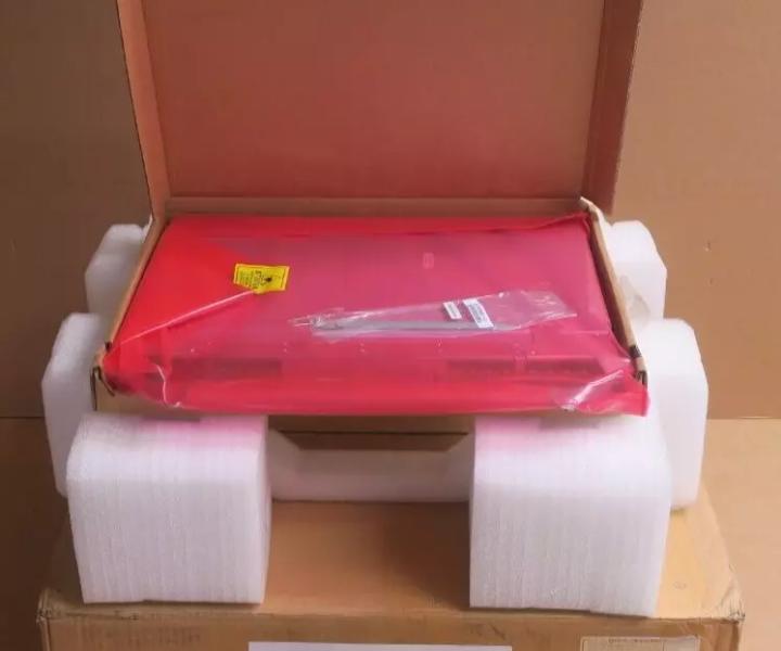FC16-32 32-Port 105-000-215 16Gb