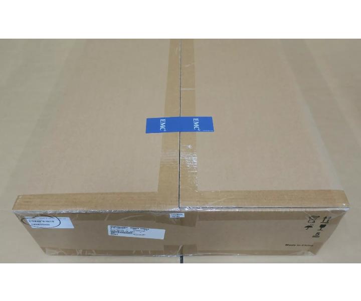 24-Port 100-575-036-00 D2024 10Gb 40GbE