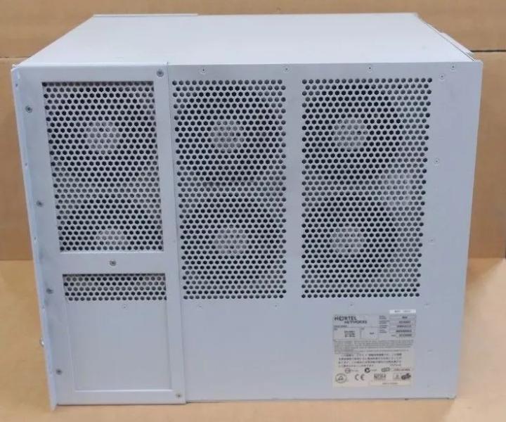 6-Slot DS1402002 690W