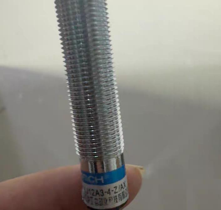 OMCH LJ12A3-4-Z AX M12 NPN 1