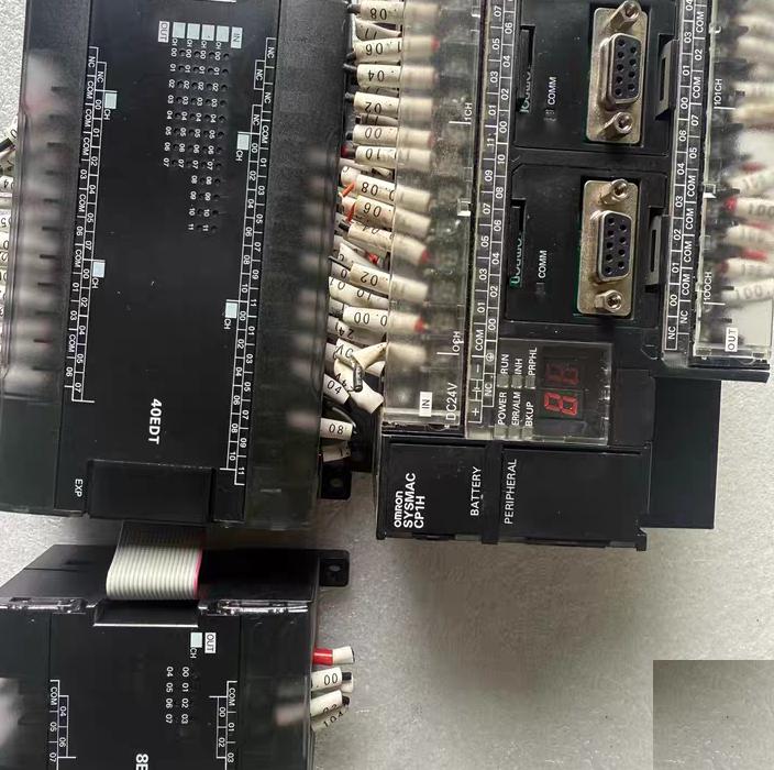 OMRON CP1H-X40DT-D CP1W-8ET CP1W-40EDT