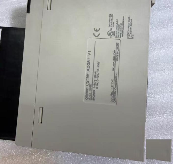 OMRON CS1W-AD081-V18