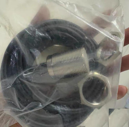 OMRON E2EL-X10F1 5M 10-35V DC 200mA