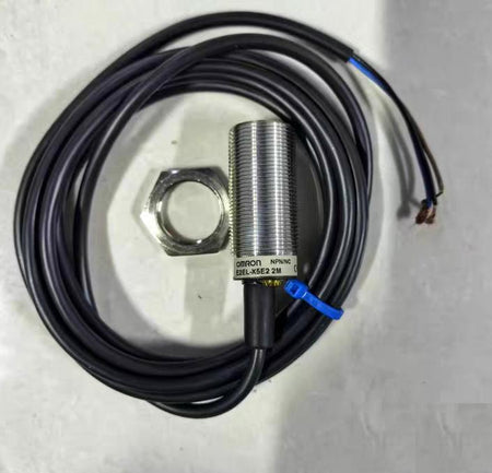 OMRON E2EL-X5E2 2M 10-35V DC 200mA