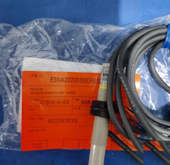 OMRON E2K-X4ME1 2 M12 1
