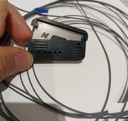 OMRON E32-ZC200 E32-CC200 2 200