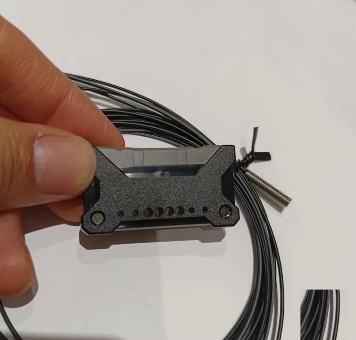 OMRON E32-ZC200 E32-CC200 2 200