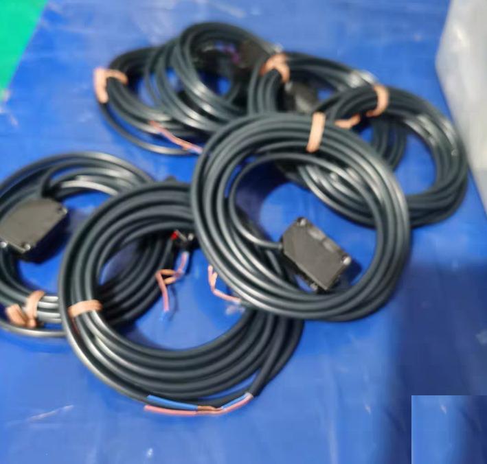 OMRON E3Z-T61A-L 7
