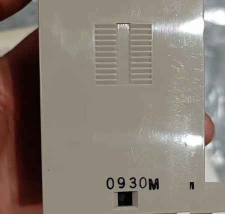 OMRON E5CS-R1TU-W 100-240V 1 190 H3CA-8H 220V 1 90