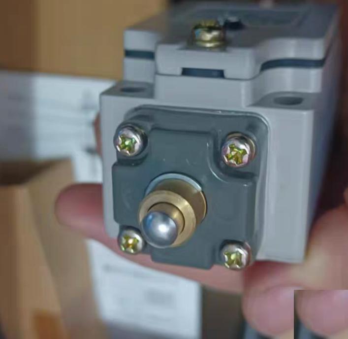 OMRON NL3-P AC100V 2 1300 N17