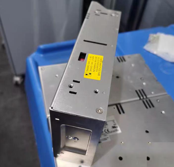 OMRON S8FS-G30024CD 400 3 OMRON S8FS-C35048 100