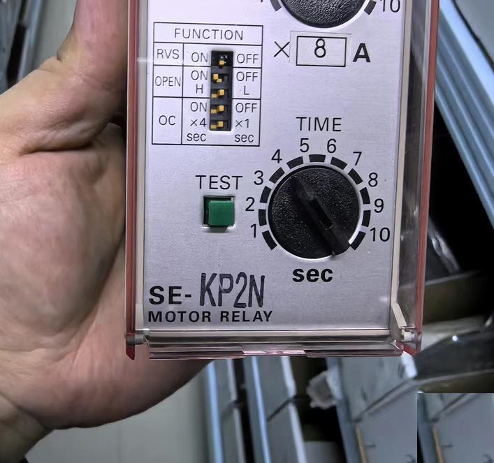 OMRON SE-KP2N 200 220 240VAC