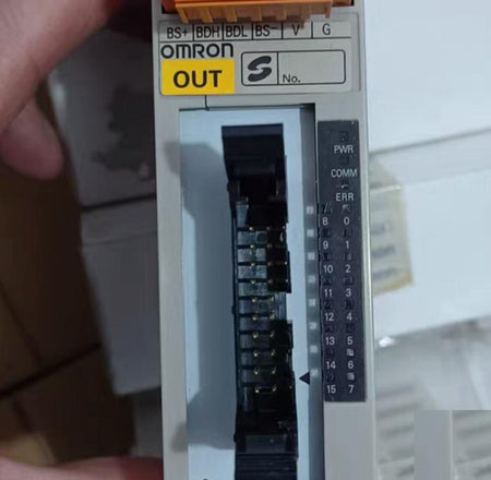OMRON SRT2-VOD16ML-1 7 6 1 650 N4-2