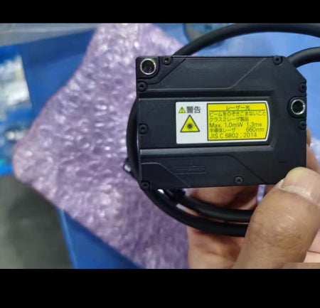 OMRON ZX1-LD300A86 0 5 2