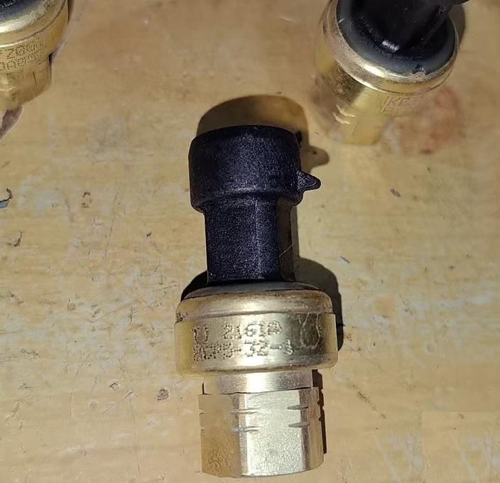 OP12DA039 OP12DA040 HK05YZ007 TRANSDUCER 30HXC HH79NZ059