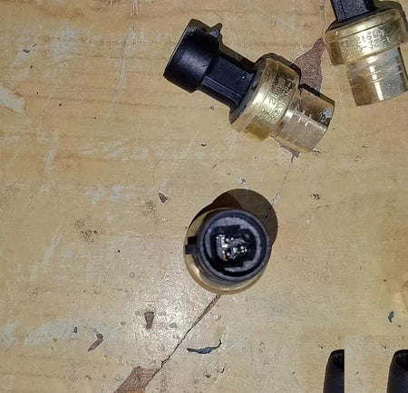 OP12DA039 OP12DA040 HK05YZ007 TRANSDUCER 30HXC HH79NZ059