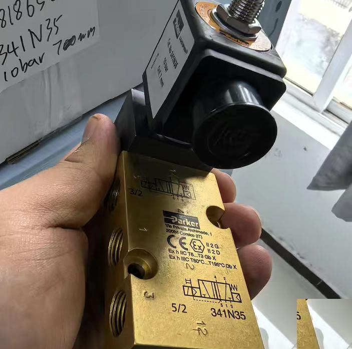 PARKER LUCIFER 341N35 10bar Orif 7mm