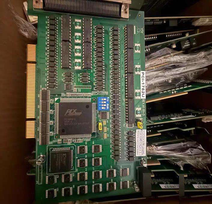 PCI-1752U REV A1 01-3 64