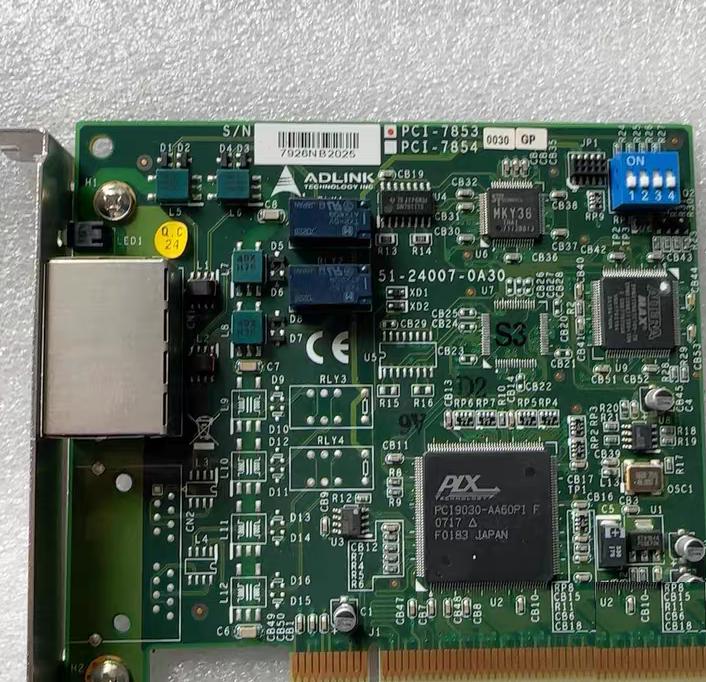 PCI-7856 51-12418-0A10 200 99 ADVANTECH PCI-7853 100