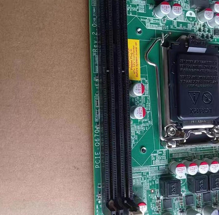 PCIE-Q670-R20 PCIE-Q670 REV 2 0