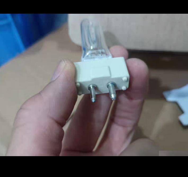 PHILIPS 6877P M 40 500W 230V GY9 5 6 750 N1-3