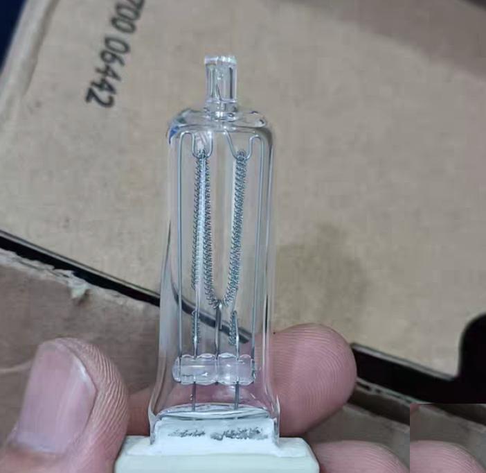 PHILIPS 6877P M 40 500W 230V GY9 5 6 750 N1-3
