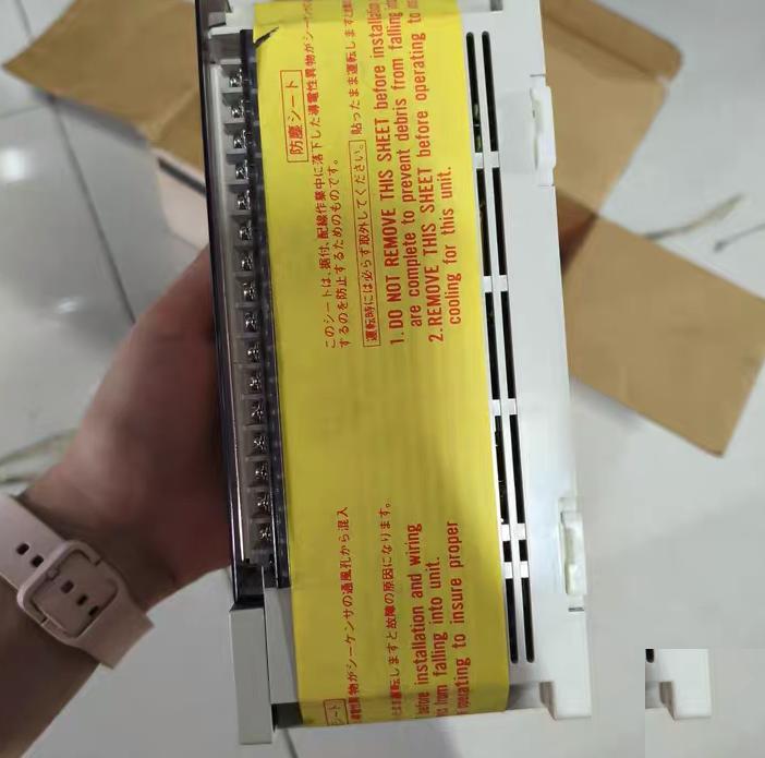 PLC FX2N-48ER