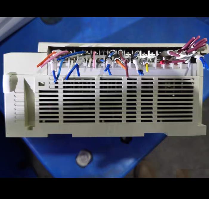 PLC FX3U-48MT ES-A100-240VAC 5-30VDC 40W 1
