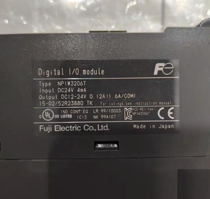 PLC NP1W3206T DC24V DC12-24V