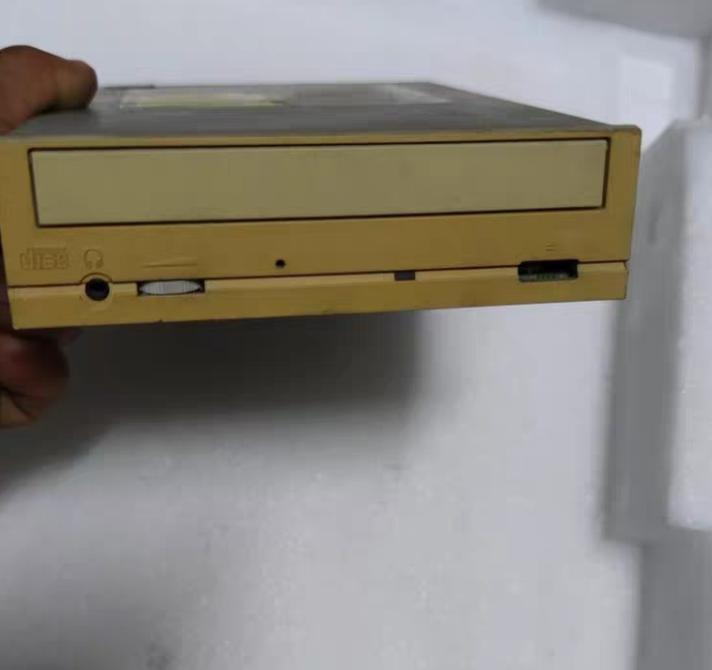 PLEXTOR    PX-WB432Ti CD-RW