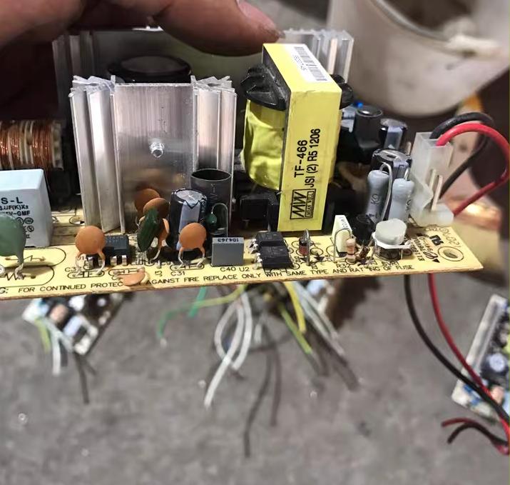 PS-65-24      24V 2 7A