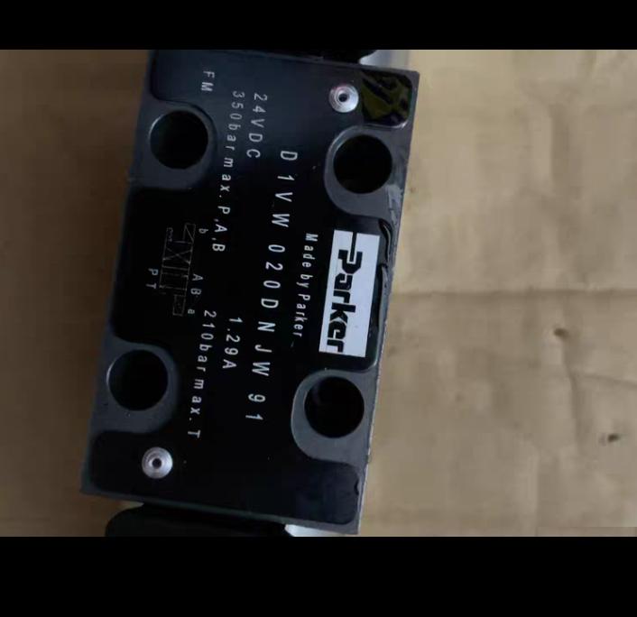 Parker 24V DC 30W 1 29A 350bar max P A B 210bar max T