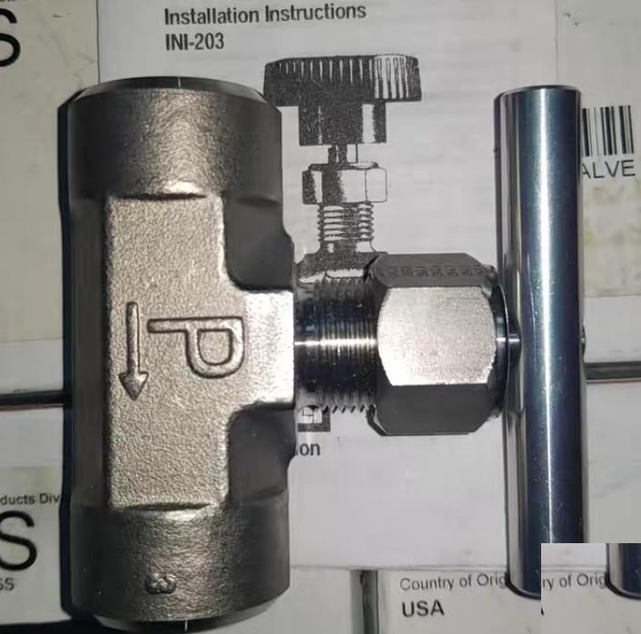 Parker 8F-V12LN-SS 1 2 FNPT 6 Connection 2 Size 1 2 Connection 1 Size 1 2 Body Size inch 3 4 Body Material 316 Stainless SteelConnection 2 Style NPT FConnection 1 Style NPT FBody Type InLineStem Type Needle 1 80 Cv 1 2 in FNPT SS-18RF8 3 708 48