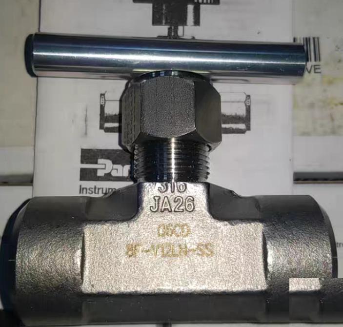 Parker 8F-V12LN-SS 1 2 FNPT 6 Connection 2 Size 1 2 Connection 1 Size 1 2 Body Size inch 3 4 Body Material 316 Stainless SteelConnection 2 Style NPT FConnection 1 Style NPT FBody Type InLineStem Type Needle 1 80 Cv 1 2 in FNPT SS-18RF8 3 708 48