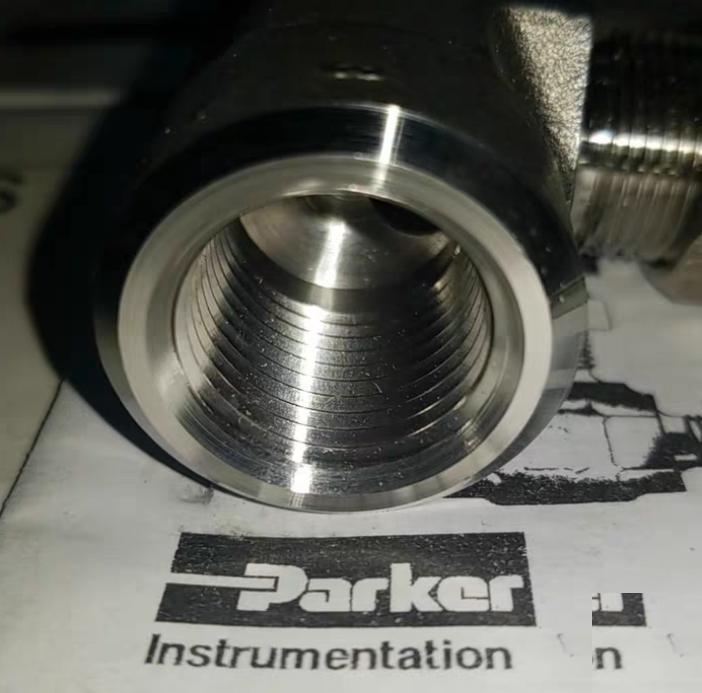Parker 8F-V12LN-SS 1 2 FNPT 6 Connection 2 Size 1 2 Connection 1 Size 1 2 Body Size inch 3 4 Body Material 316 Stainless SteelConnection 2 Style NPT FConnection 1 Style NPT FBody Type InLineStem Type Needle 1 80 Cv 1 2 in FNPT SS-18RF8 3 708 48