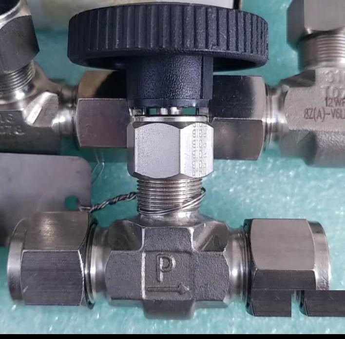 Parker Needle valve 8A-V6LR-SS 2 750RMB Parker Needle valve 8A-V6LN-SS 7 100
