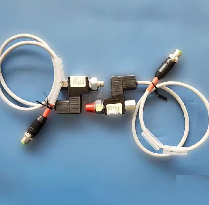 Pfeiffer TVF 005 PMZ01291CT Venting Valve24VAC Pfeiffer TVF 005 Vent Valve for Hipace Turbo Pump with TC400 or TC1200 Drive G-1 8 connection with M12 Connector 2000012882 PM Z01 291 CT PMZ01291CT