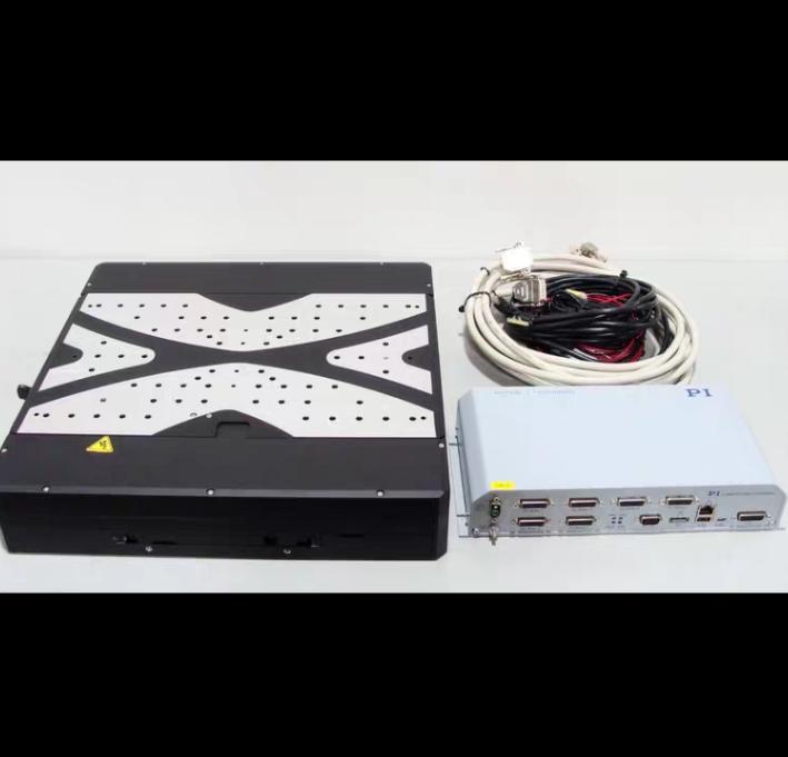 Physik Instrumente PI L-741 K005 X-Y 305x305mm