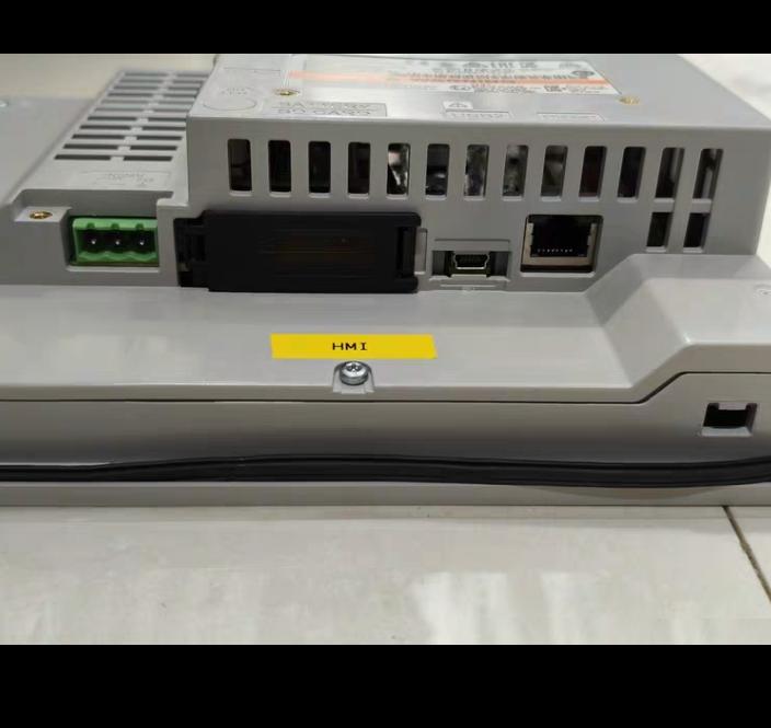 Pro-face PFXGP4401TAD GP-4401T USB 24VDC