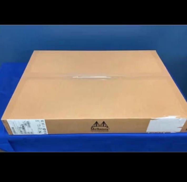 QM8700 HDR InfiniBand 40 QSFP56 C2P MQM8700-HS2R