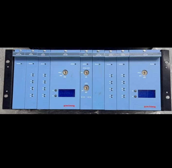 QPP-0001 4USI-0001 8PSU-240516 4BKM-0001 2SDI-1624 5SAI-1620m 1SDO-0824 3IO-0001 1 PLC