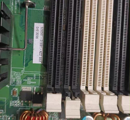 R630 S26361-D1691-A22-GS3 S26361-D1691 TYAN S2676 CPU 2 CPU
