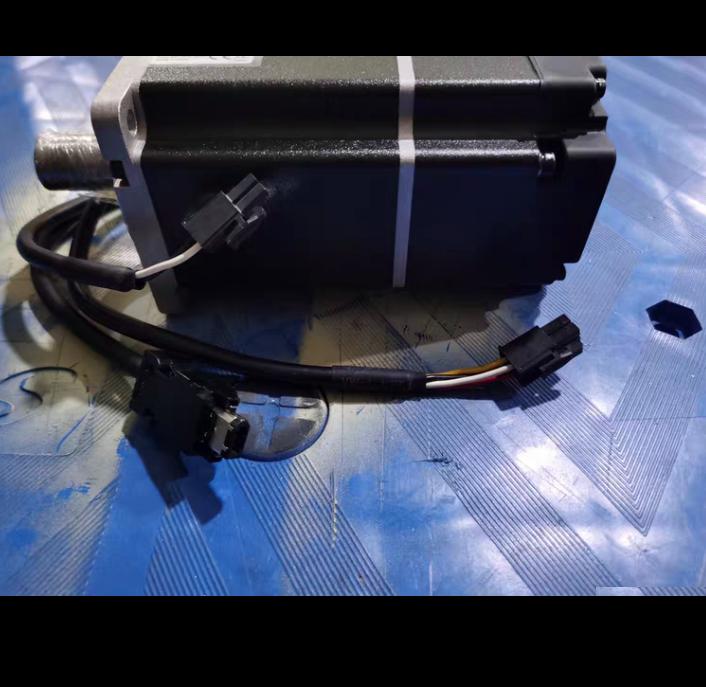 R88M-ZL75030H-BS2220VAC 750W 4 6A 1