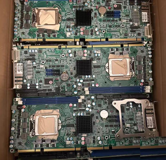 ROBO-8110VG2AR-Q67 B930A283AB18110821