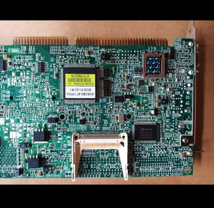 R ROBO-8713VGA