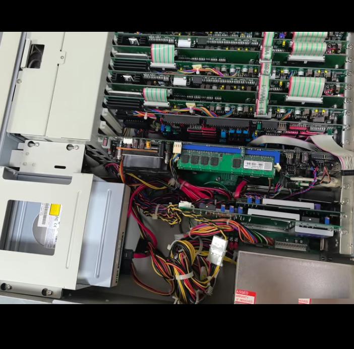 R Robo-8777VG2A